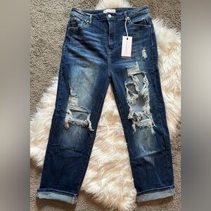 NWT Women’s Risen Straight Jeans: Size 15